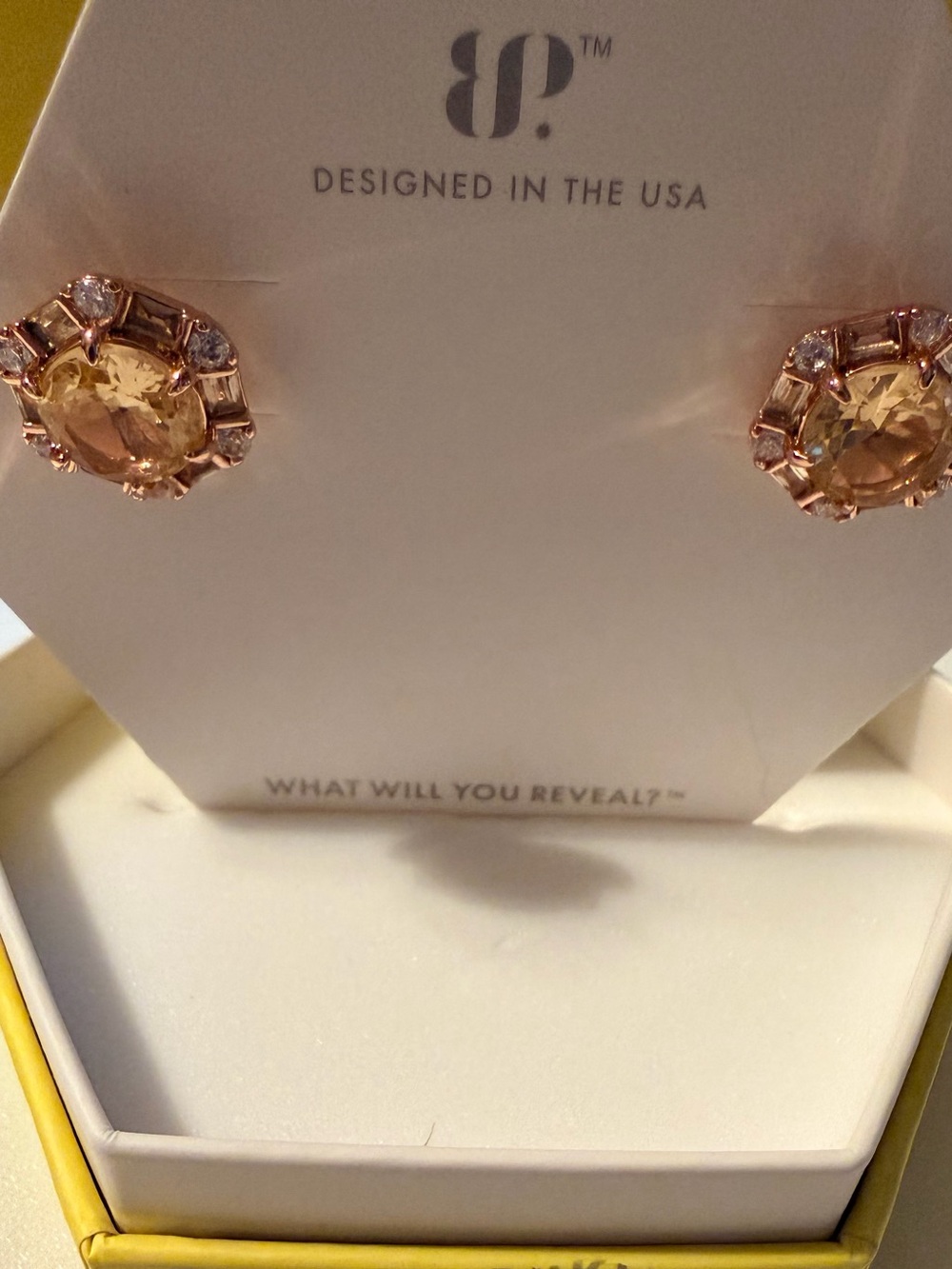 BP - stud earrings